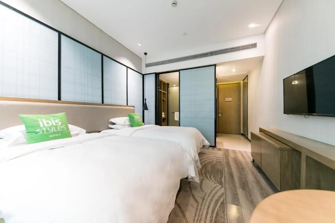 Ibis Styles Shanghai Hongqiao Airport 0*,  China