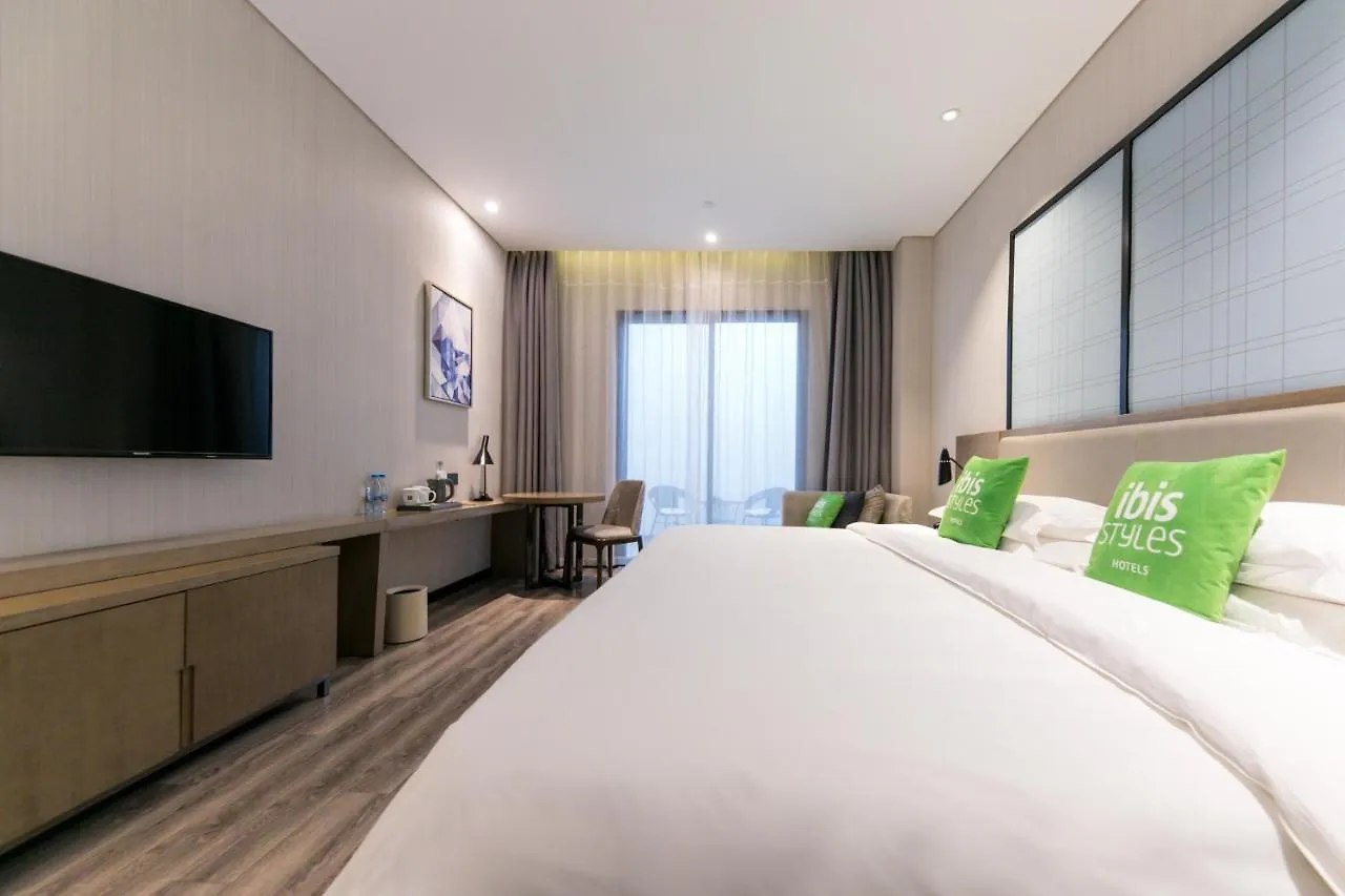 Ibis Styles Shanghai Hongqiao Airport 0*,  China