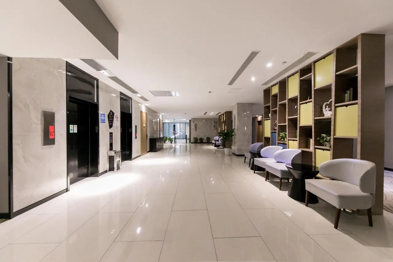 Ibis Styles Shanghai Hongqiao Airport 0*,